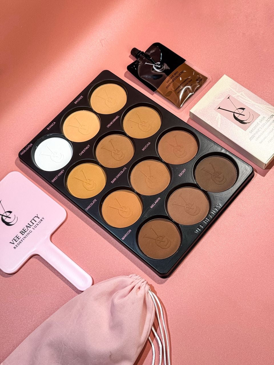 VEE BEAUTY - 12 en 1 PALETTE