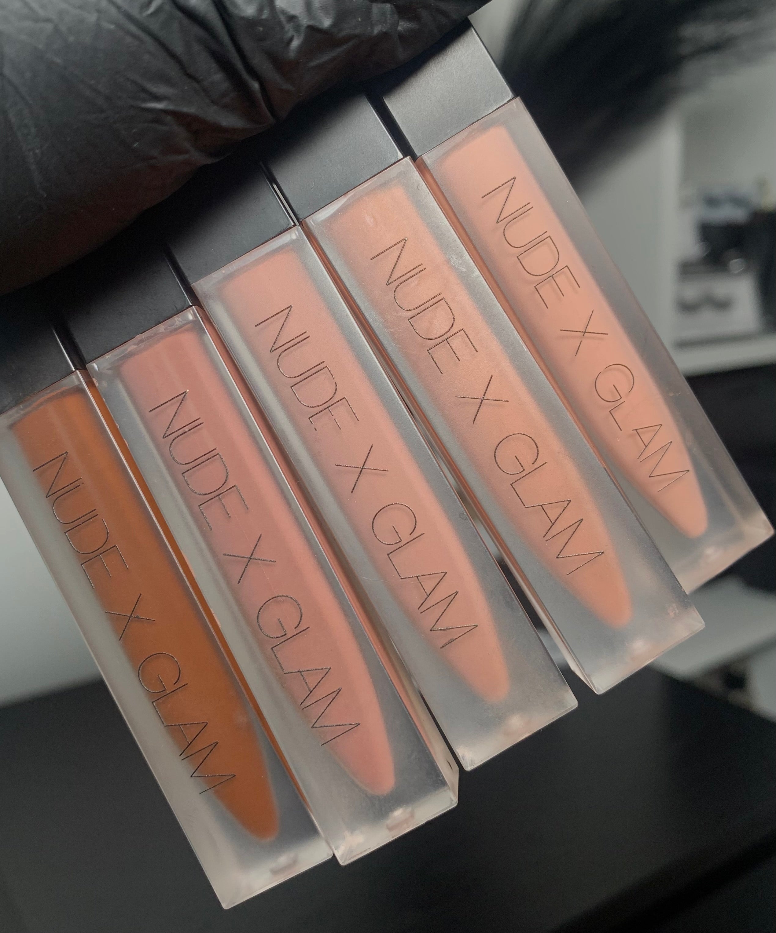 LOT DE 5 GLOSS - THE NUDES COLLECTION
